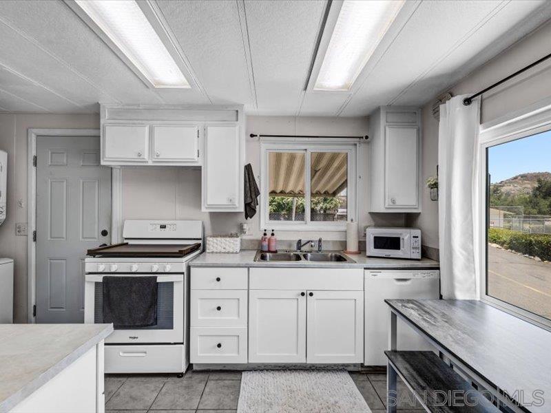 14291 Rios Canyon Rd 13 Property Photo 13