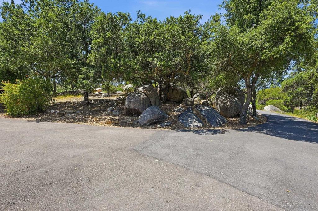 9474 Black Mountain Truck Trail Property Photo 33