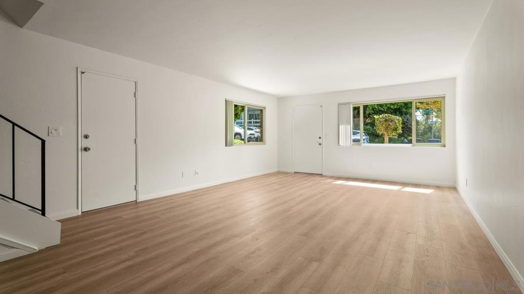 7806 Camino Tranquilo Property Photo 6