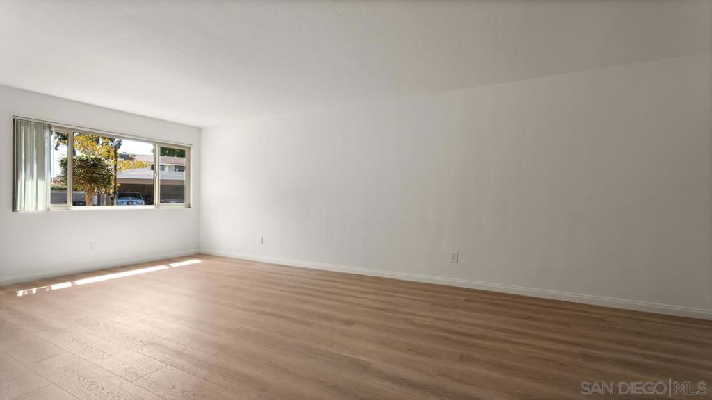 7806 Camino Tranquilo Property Photo 9