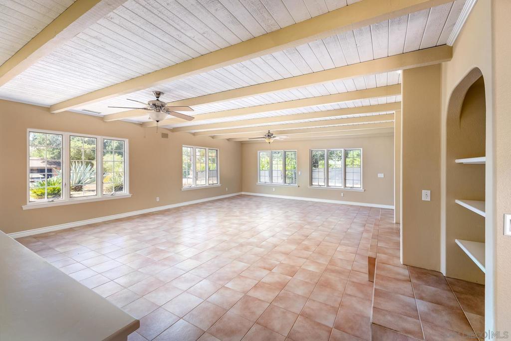 31973 Runway Drive Property Photo 5