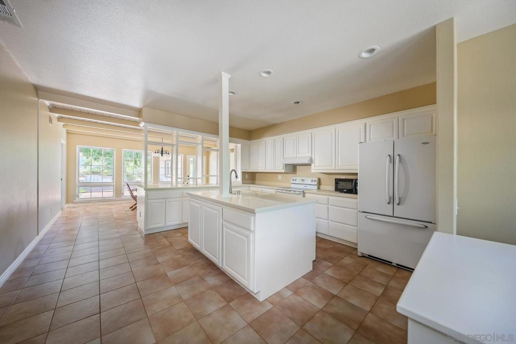 31973 Runway Drive Property Photo 8