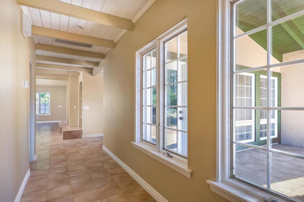 31973 Runway Drive Property Photo 9