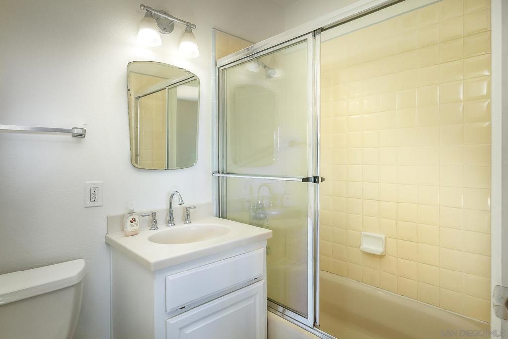 31973 Runway Drive Property Photo 13