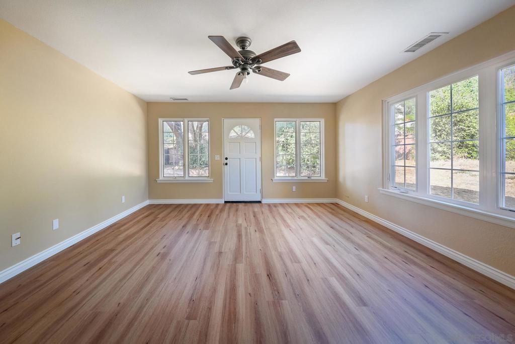 31973 Runway Drive Property Photo 19