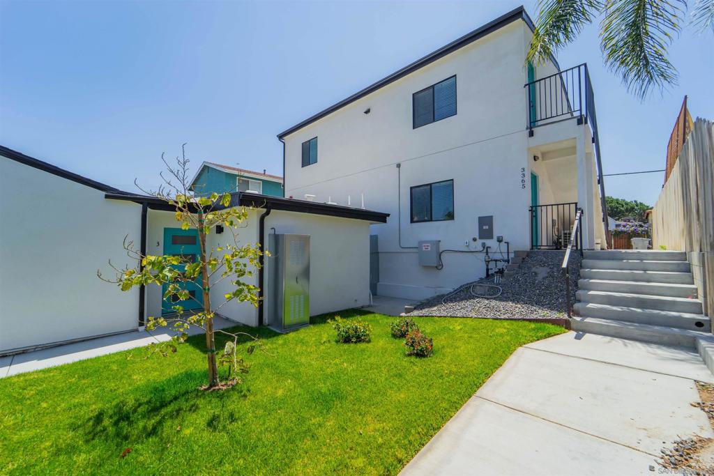 3363 A St Property Photo 4