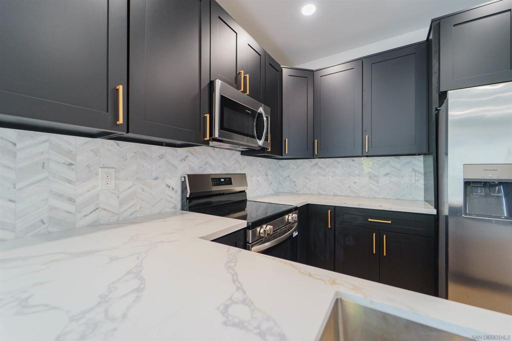 3363 A St Property Photo 17