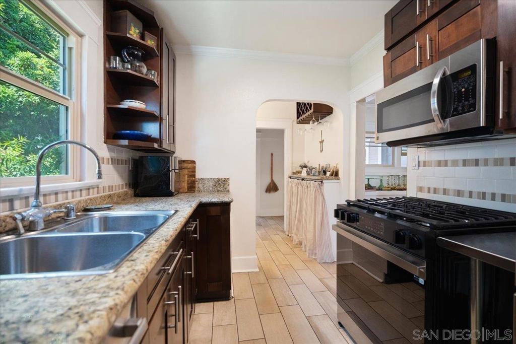 3710 3712 Louisiana Property Photo 12