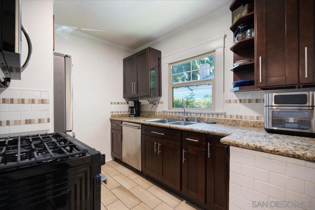 3710 3712 Louisiana Property Photo 14
