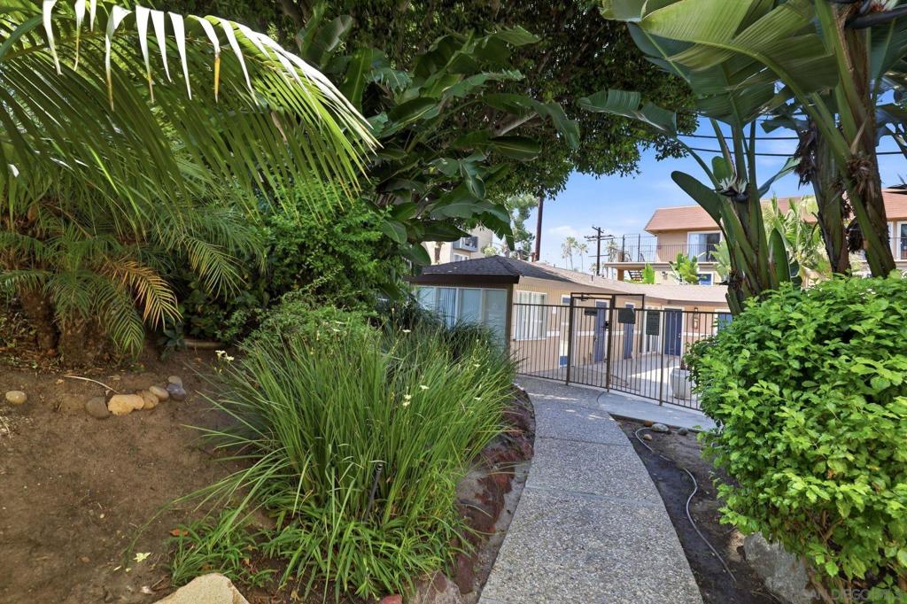 4881 Rolando Court Property Photo 8