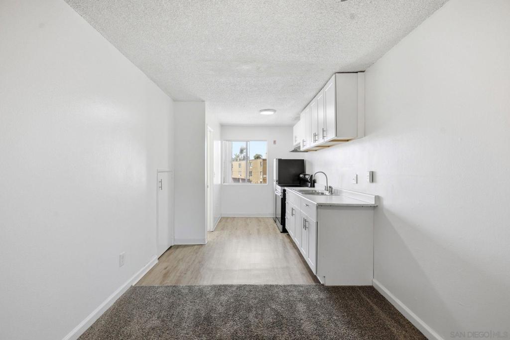 4881 Rolando Court Property Photo 15