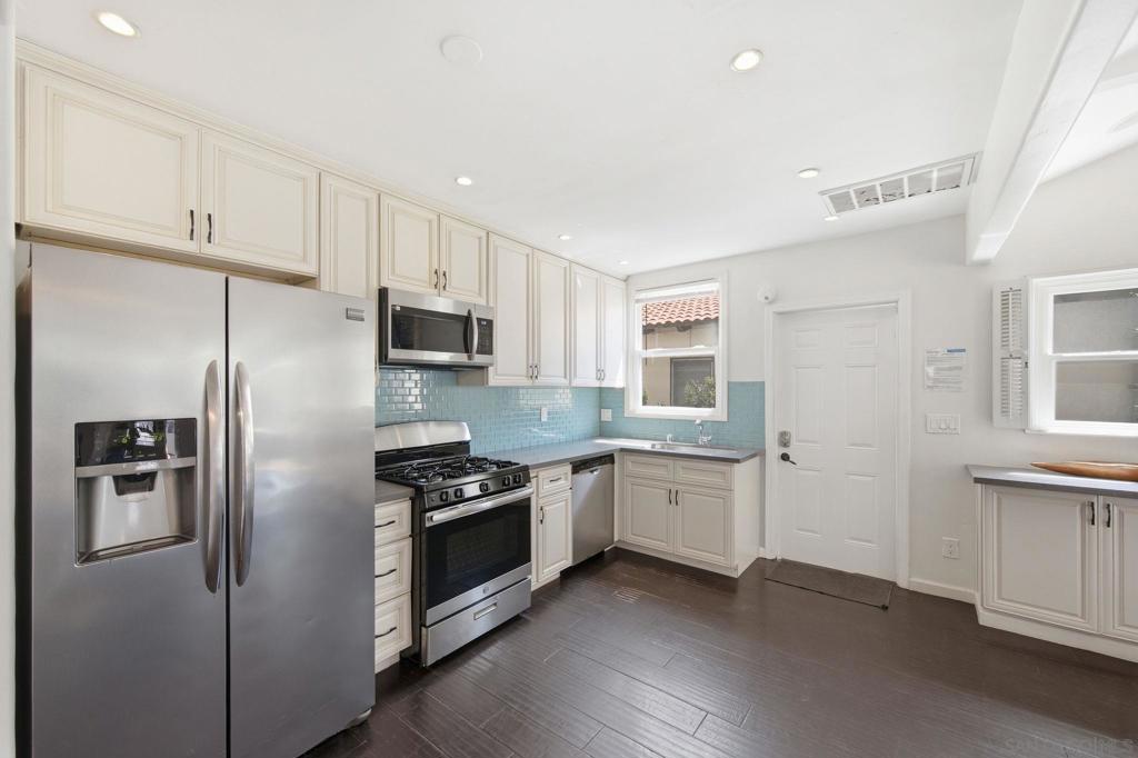 722 724 Balboa Property Photo 7