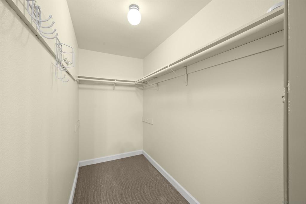260012728SD Property Photo 20