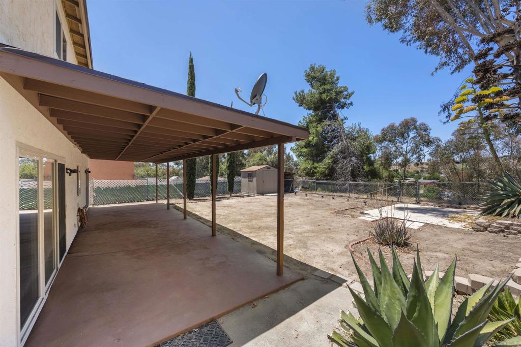 260012728SD Property Photo 29