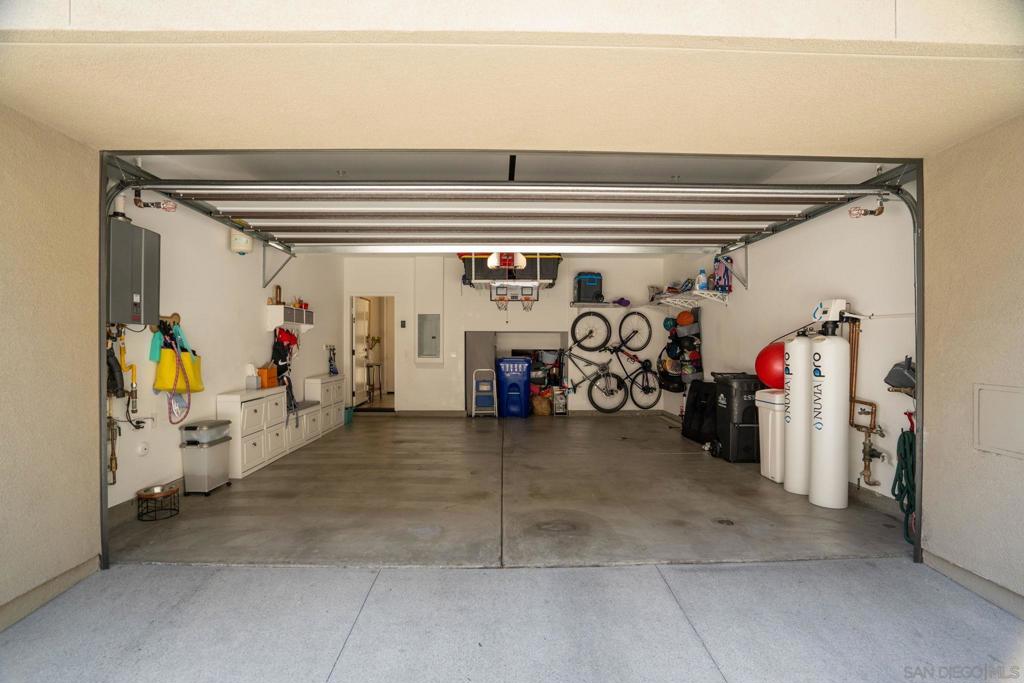 260012742SD Property Photo 31