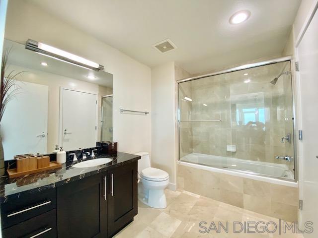 325 7th 2102 Property Photo 23