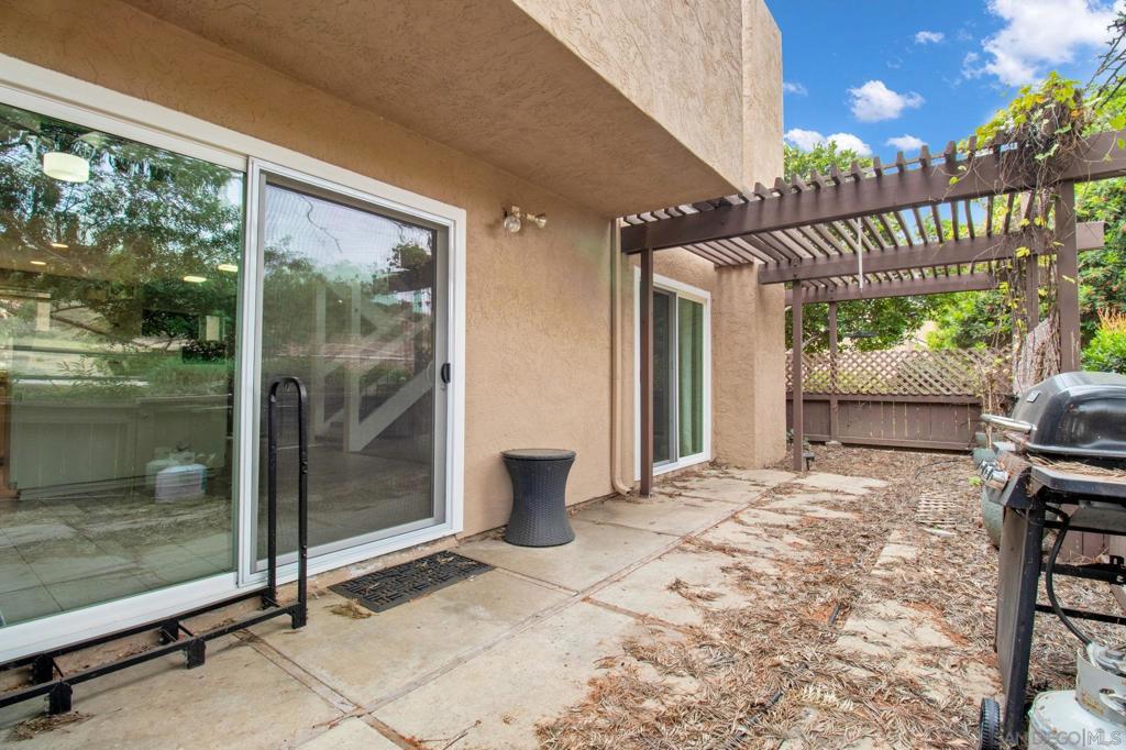 23823 Green Haven Ln Property Photo 24