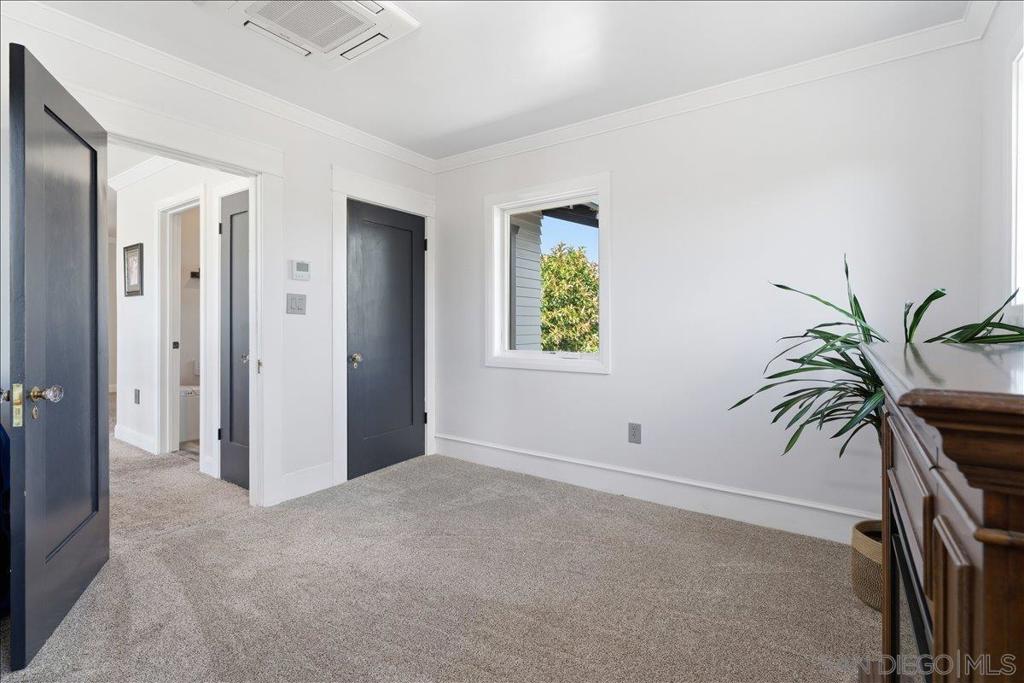 3388 Bancroft Street Property Photo 12