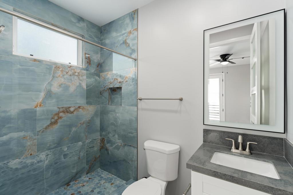 6728 Thomson Ct Property Photo 29