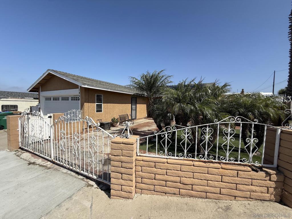 1808 Camino Esperanza Property Photo 2