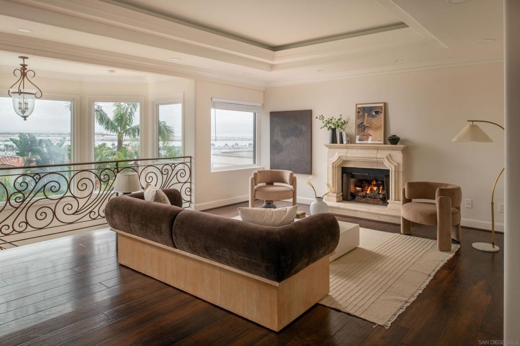 874 Harbor View W Property Photo 13