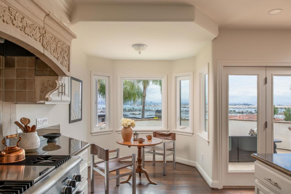 874 Harbor View W Property Photo 17