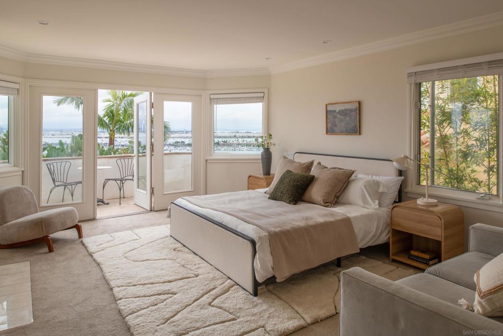 874 Harbor View W Property Photo 27