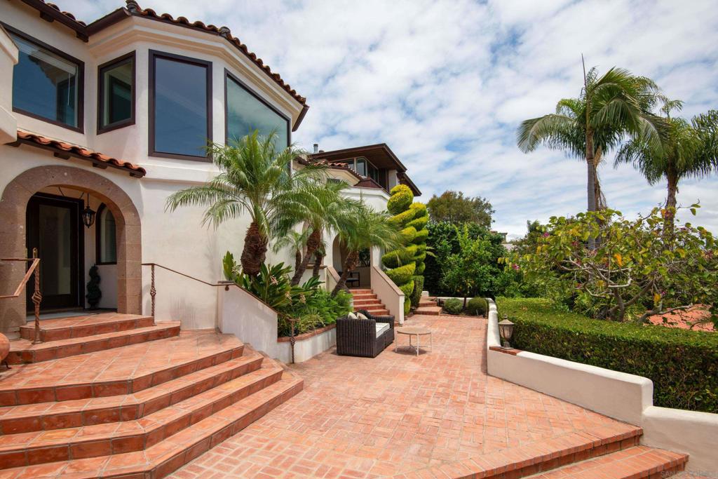 874 Harbor View W Property Photo 42