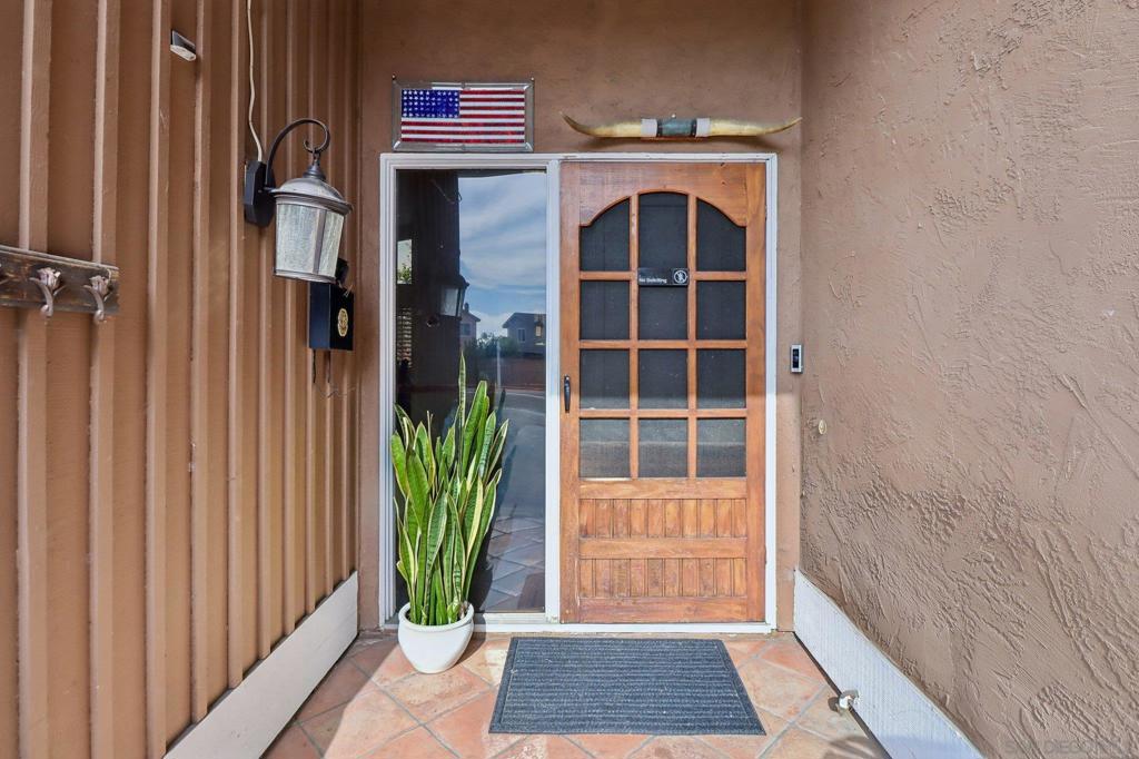 1571 Max Property Photo 4
