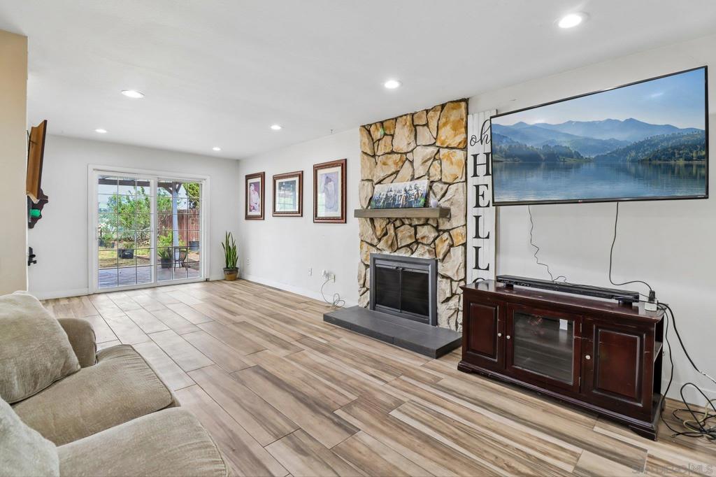 1571 Max Property Photo 9