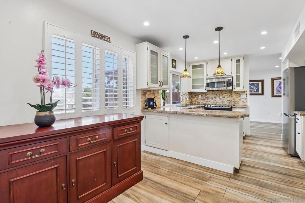 1571 Max Property Photo 18