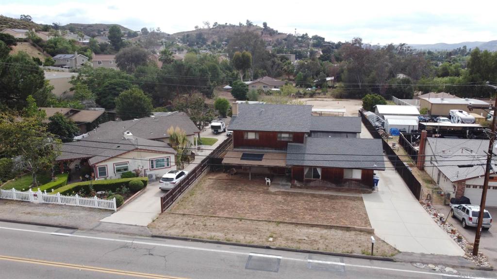 9622 Lakeview Property Photo 1