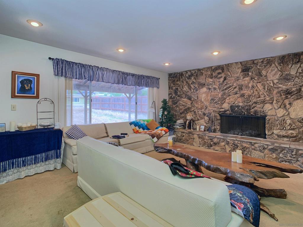 9622 Lakeview Property Photo 8