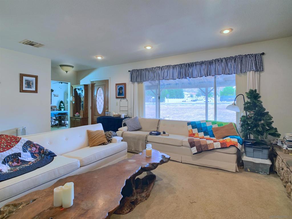 9622 Lakeview Property Photo 10