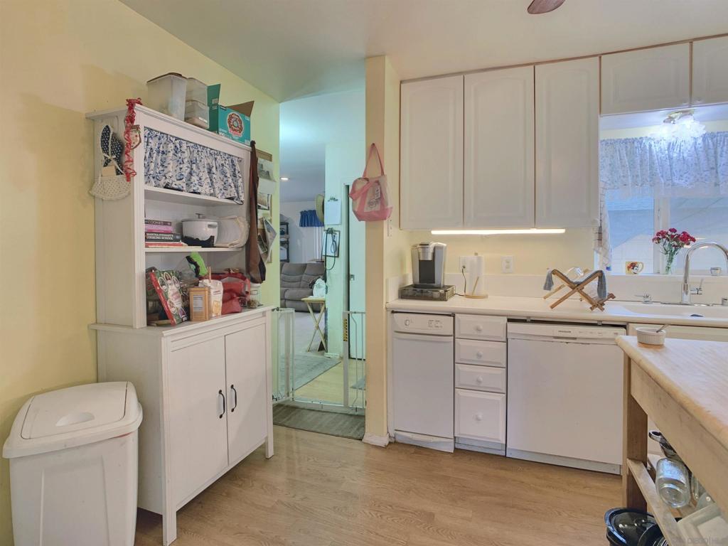 9622 Lakeview Property Photo 14