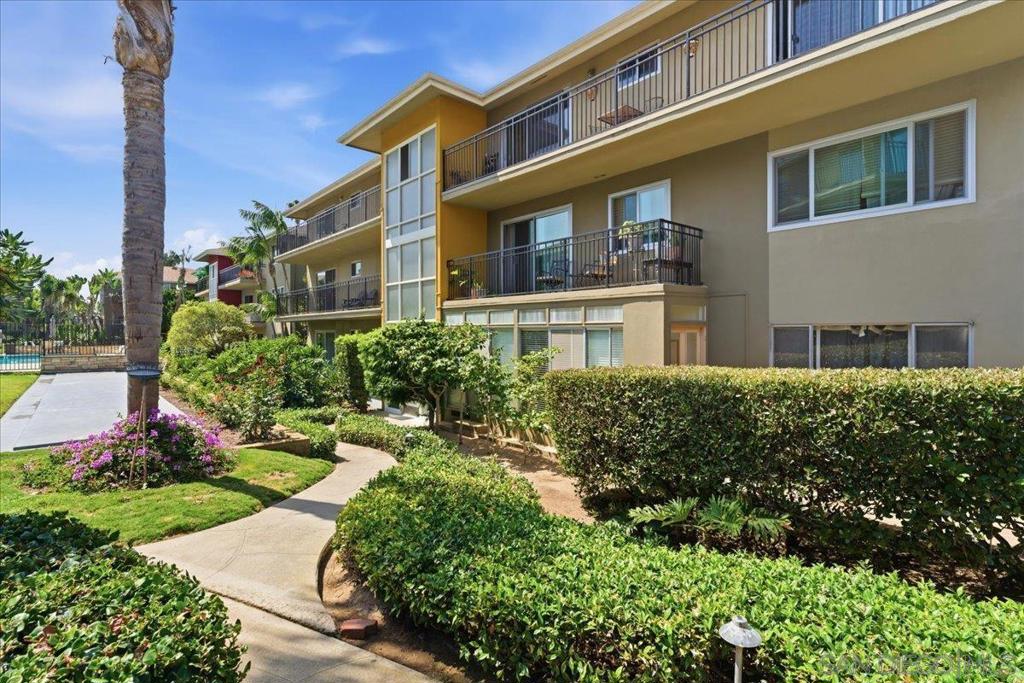 5367 La Jolla Unit 52 Property Photo 1