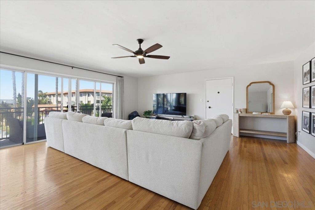 5367 La Jolla Unit 52 Property Photo 6