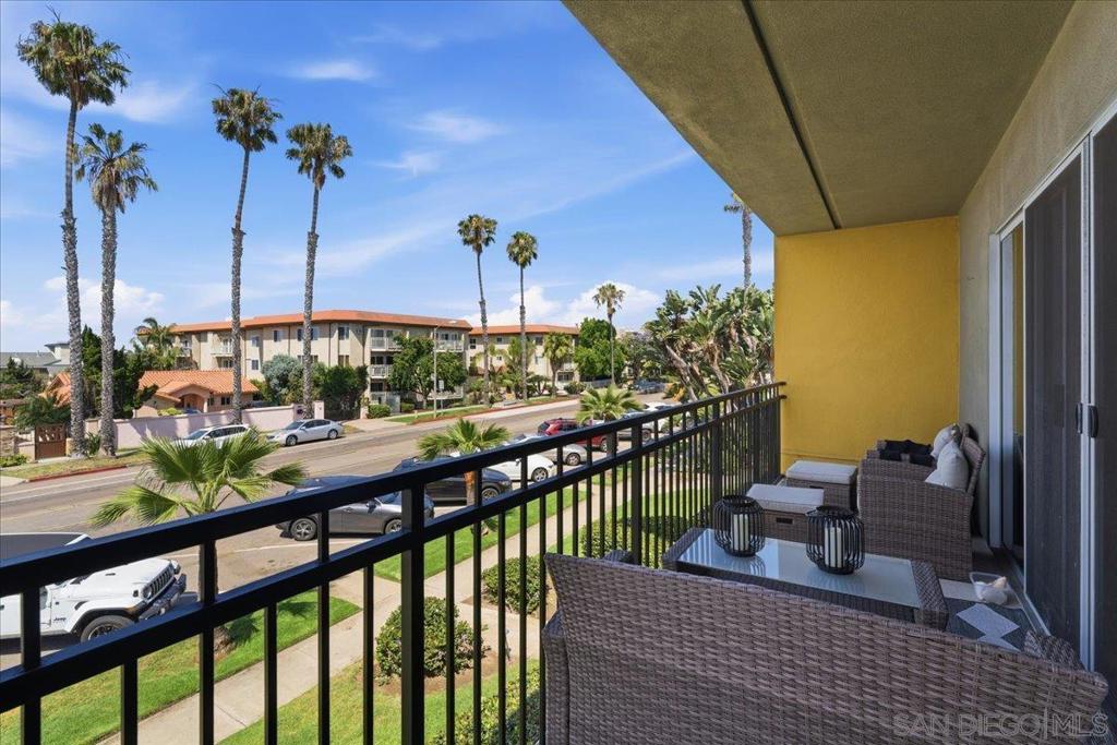 5367 La Jolla Unit 52 Property Photo 7