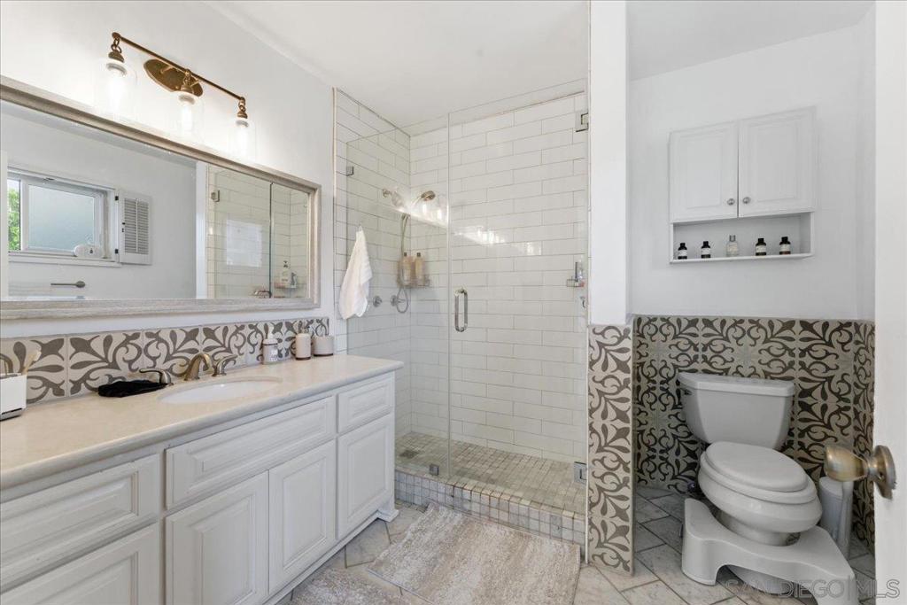 5367 La Jolla Unit 52 Property Photo 17