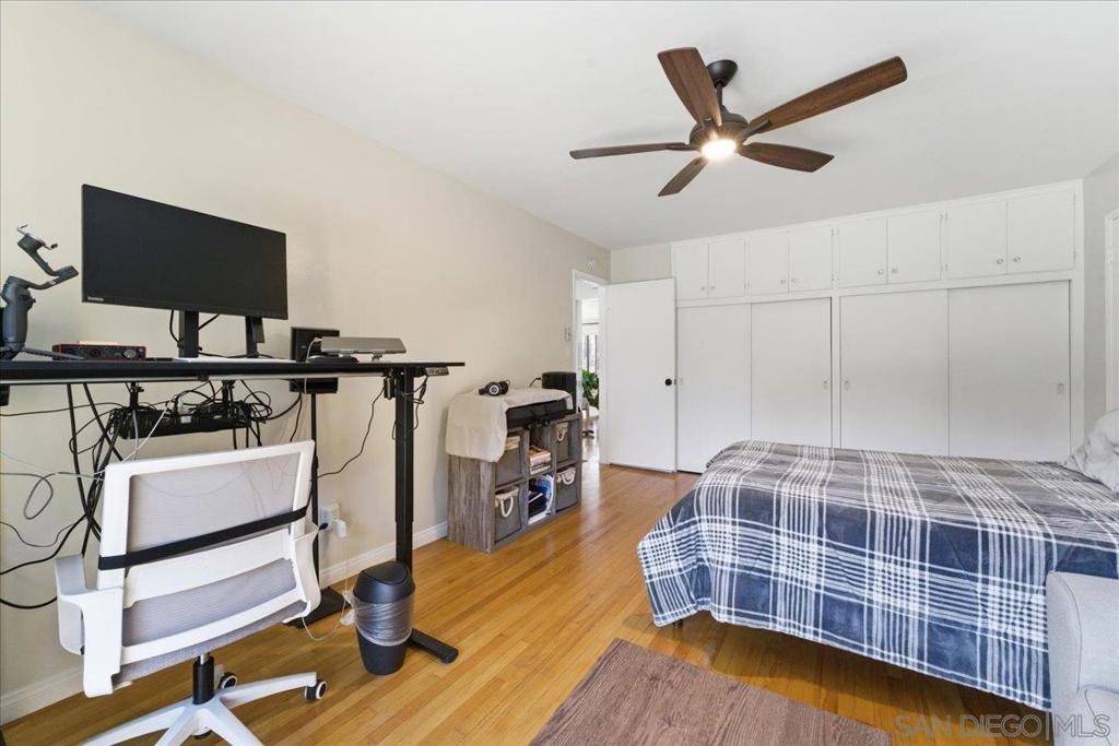5367 La Jolla Unit 52 Property Photo 22