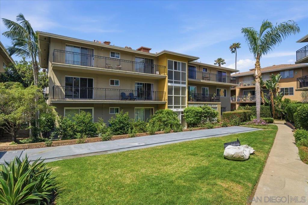 5367 La Jolla Unit 52 Property Photo 25