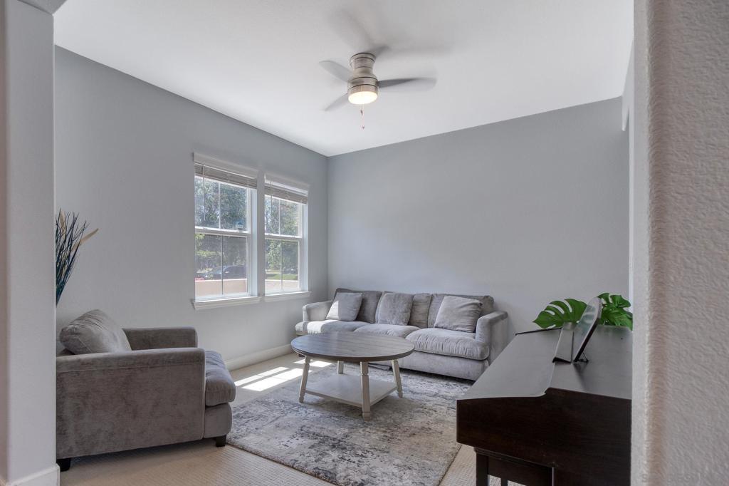 2376 Shire Way Property Photo 6