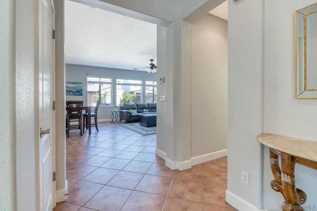 2376 Shire Way Property Photo 9