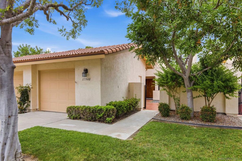 17940 Avenida Alozdra Property Photo 1