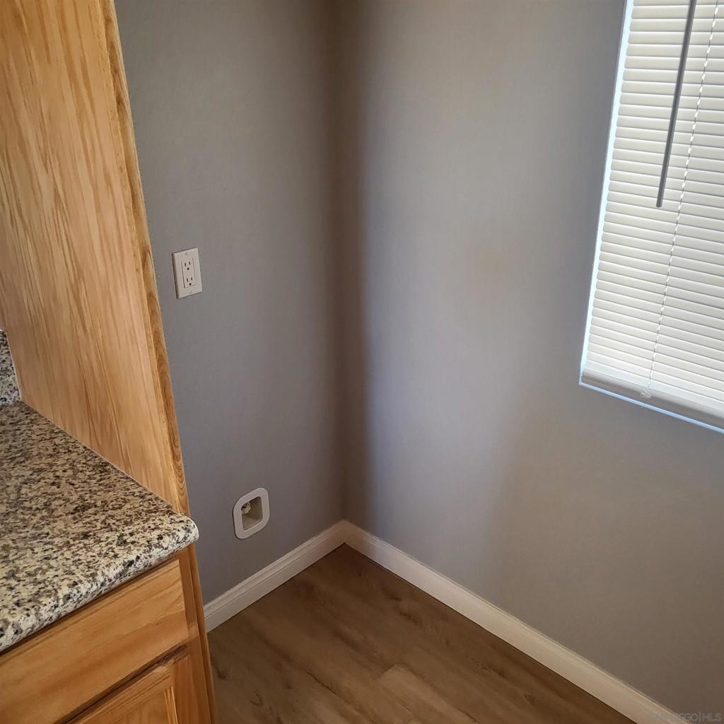 9344 Maple Street Property Photo 7