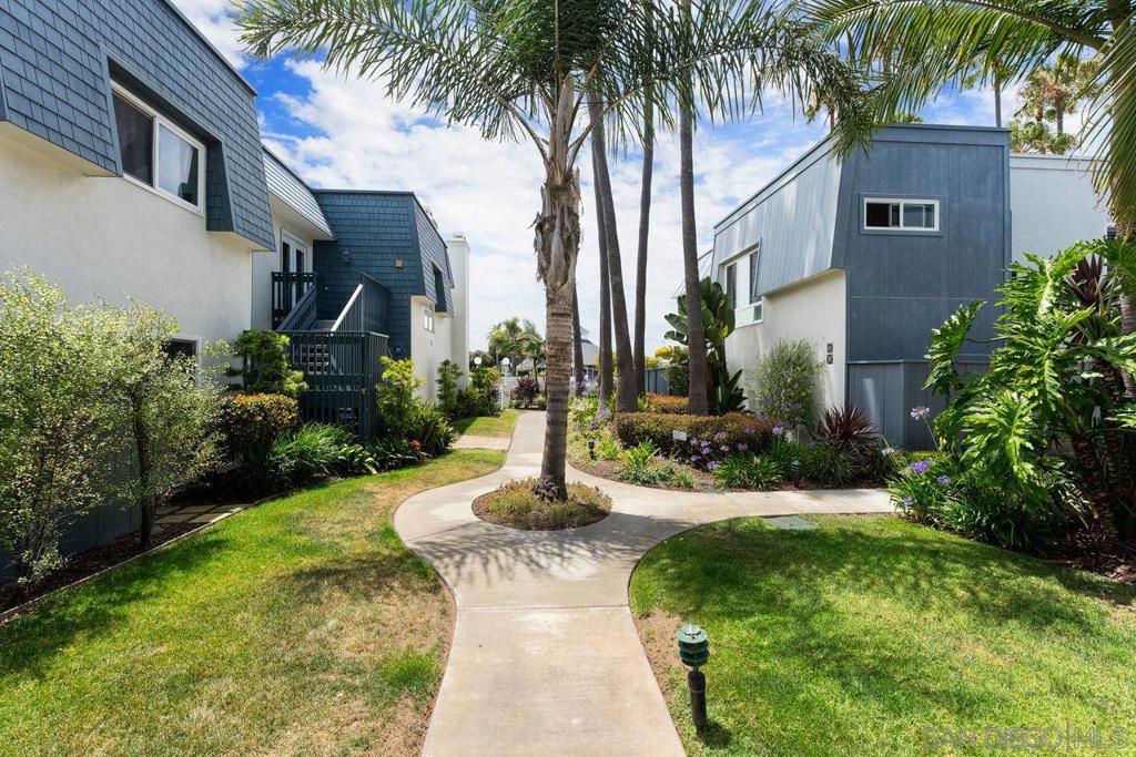 65 Antigua Court Property Photo 3