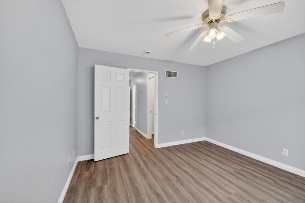 7545 Charmant Dr 1301 Property Photo 15