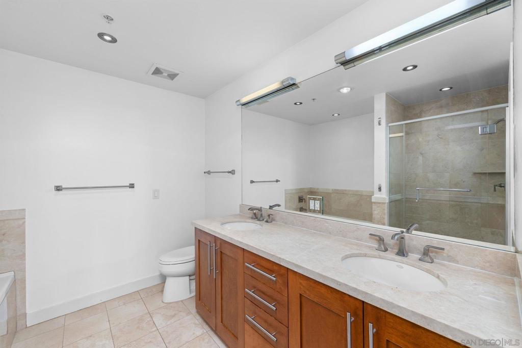 700 W E Street 2905 Property Photo 18