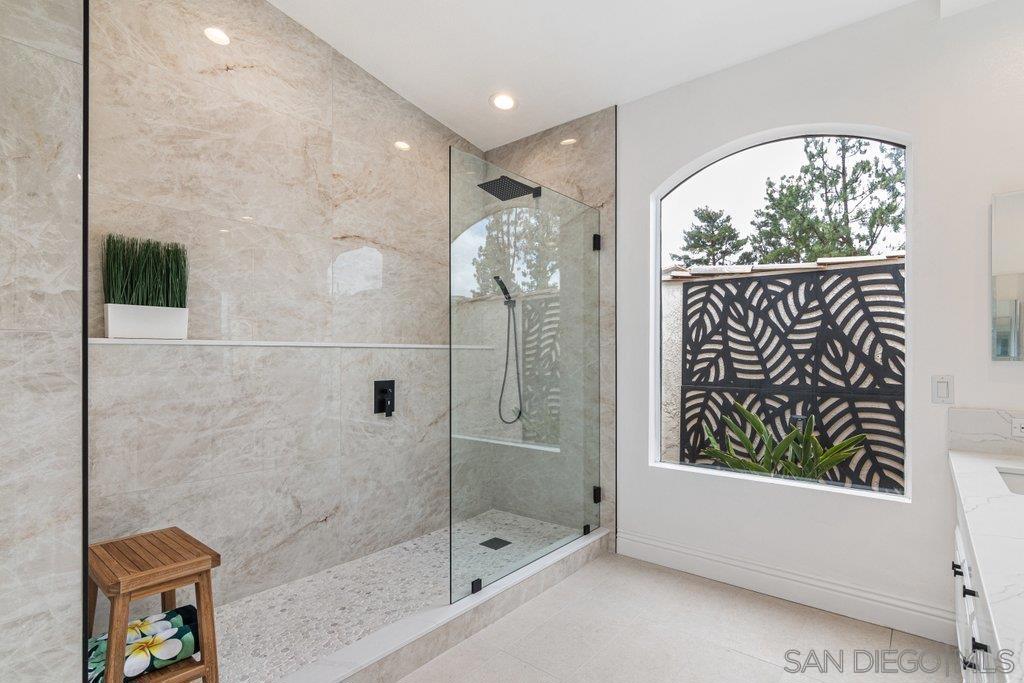 22905 Turnberry Court Property Photo 14