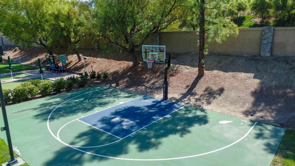 22905 Turnberry Court Property Photo 44
